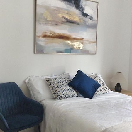 Salthill Village 3 Bed Apartment Голвей Екстер'єр фото