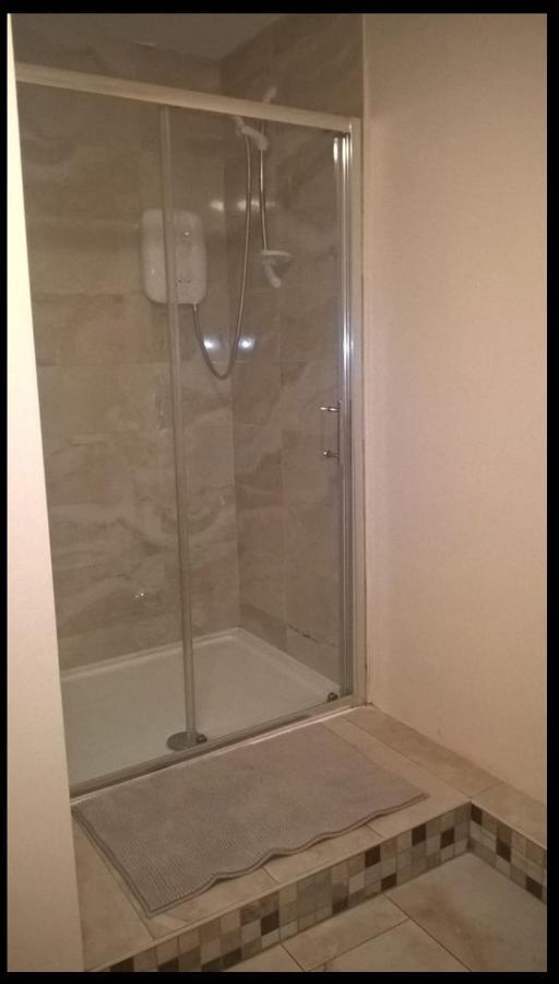 Salthill Village 3 Bed Apartment Голвей Екстер'єр фото