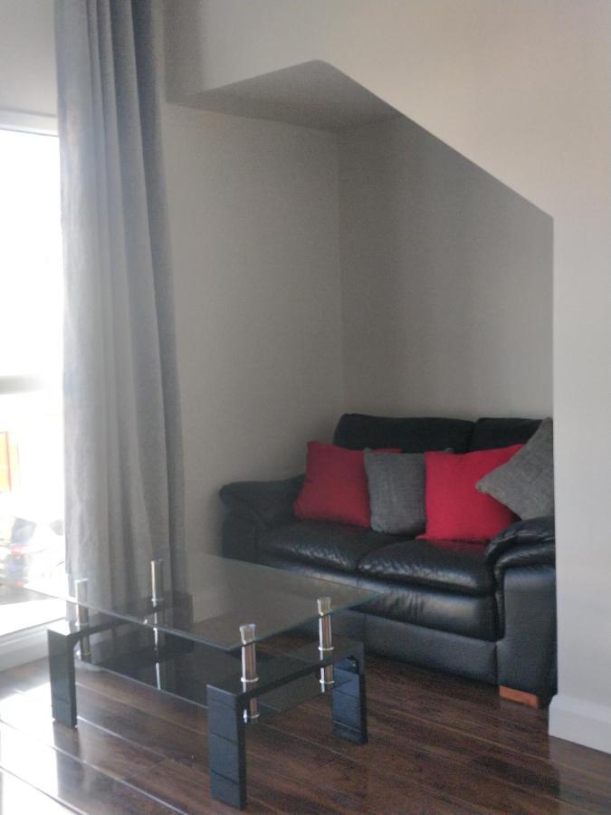 Salthill Village 3 Bed Apartment Голвей Екстер'єр фото